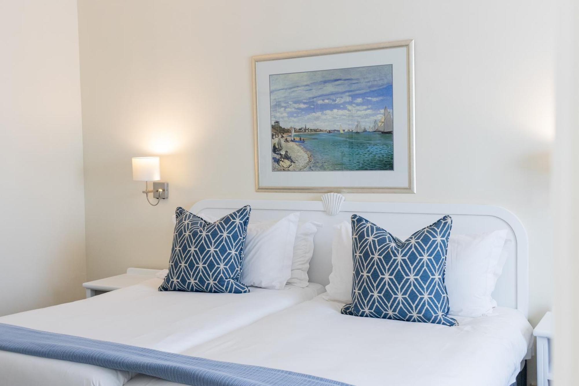 Twin Room Partial Sea View